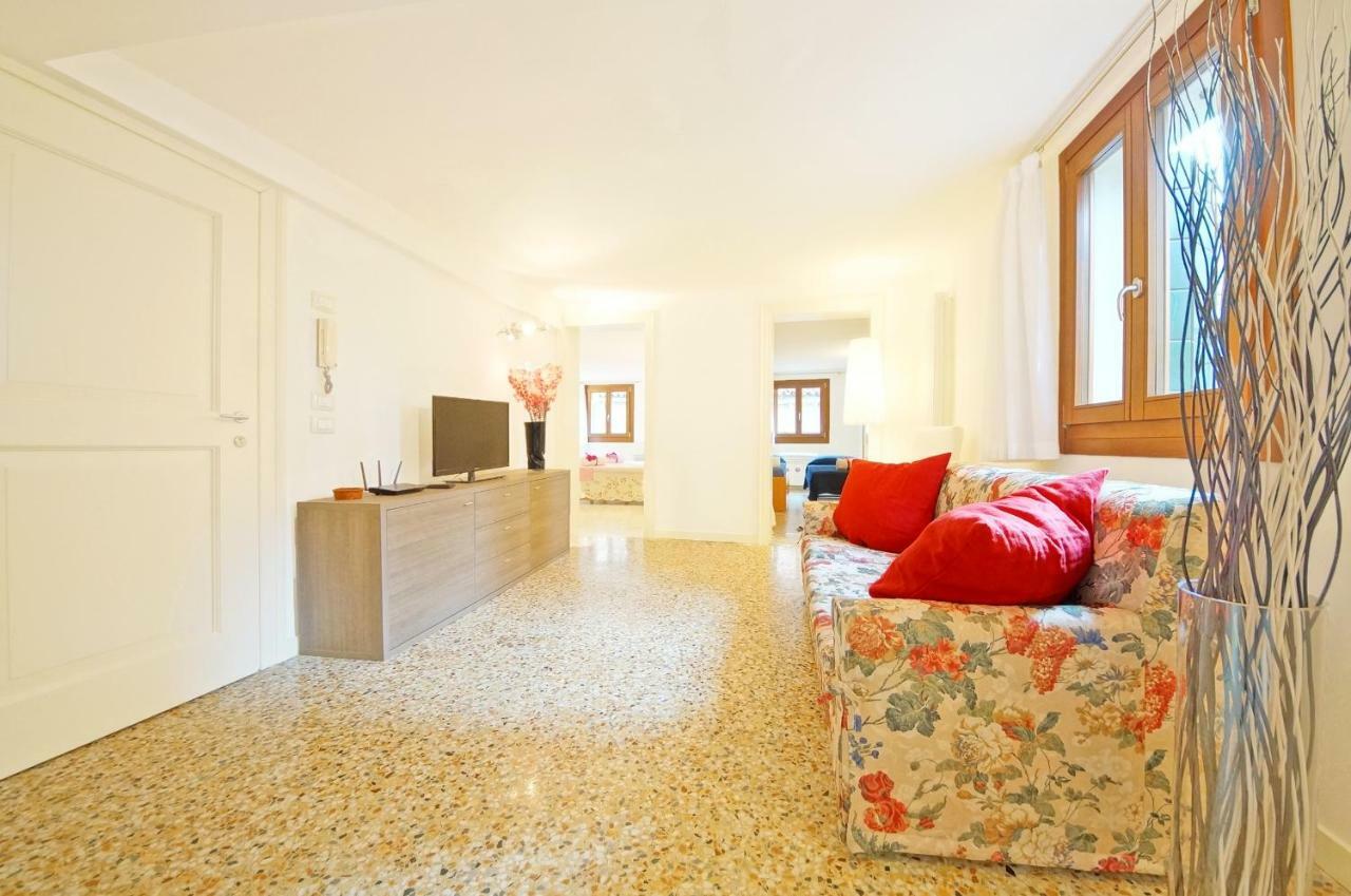 Sant'Aponal Apartment Rialto البندقية المظهر الخارجي الصورة
